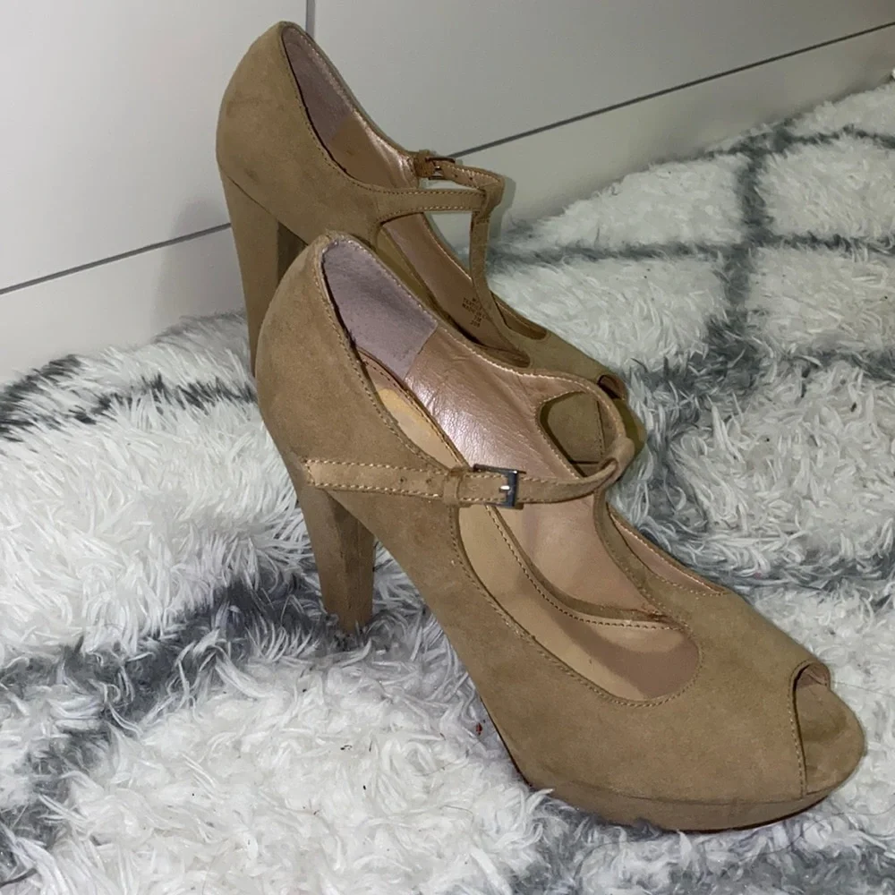 nude heels - Picture 2 of 4